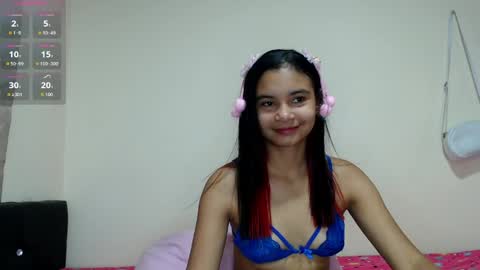Snapshot of liz7skinny chatting on May 12, 2026, 9:45 pm Liz7skinny online show from May 12, 2026, 9:45 pm