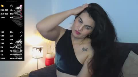 Snapshot of liz_devine chatting on December 28, 2024, 6:18 pm liz online show from December 28, 2024, 6:18 pm