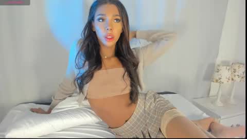 Snapshot of liz_grant chatting on September 29, 2025, 9:52 pm Liz Grant online show from September 29, 2025, 9:52 pm