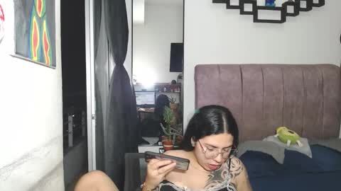 Liza Thurner online show from September 27, 2025, 1:54 am