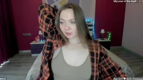 Girl next door online show from April 17, 2026, 11:46 am