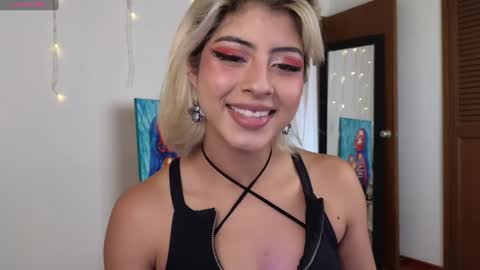 Snapshot of lizambarr chatting on January 23, 2025, 6:14 pm Lizeth online show from January 23, 2025, 6:14 pm