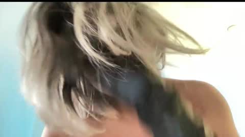 Snapshot of lizambarr chatting on November 18, 2025, 3:01 am Lizeth online show from November 18, 2025, 3:01 am