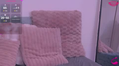 Snapshot of lizasunshine__ chatting on April 28, 2026, 12:54 pm lizasunshine__ online show from April 28, 2026, 12:54 pm