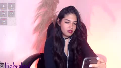 Snapshot of lizbedoutx chatting on November 16, 2025, 10:15 pm lizbedoutx online show from November 16, 2025, 10:15 pm