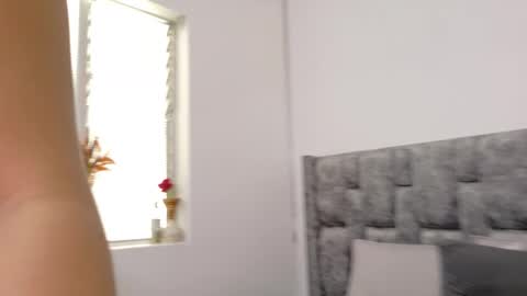  LIZBETH ROSS  online show from October 9, 2025, 1:53 pm