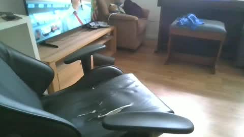 Snapshot of lizethsman chatting on July 1, 2026, 5:02 pm yvnghenno online show from July 1, 2026, 5:02 pm