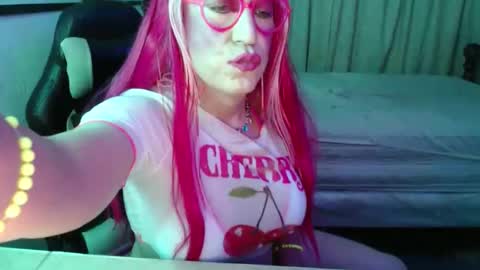 Snapshot of lizicherystrawbery chatting on March 22, 2026, 9:34 am Lizi Chery Strawbery online show from March 22, 2026, 9:34 am