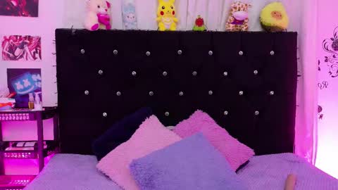 Lizz online show from September 10, 2025, 9:37 pm