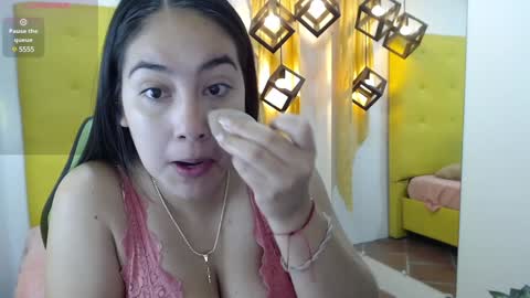 lizza online show from December 24, 2024, 2:22 pm