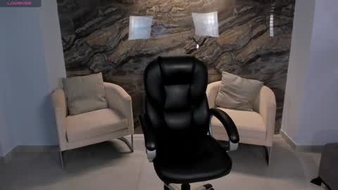 Lizzi  online show from January 26, 2025, 10:13 pm