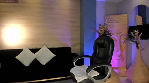 Lizzi  online show from September 22, 2025, 7:16 pm