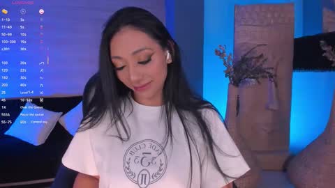 Lizzi  online show from September 24, 2025, 10:02 pm