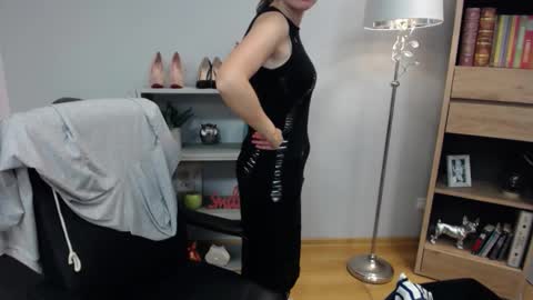 Lizzy online show from October 17, 2025, 5:54 am