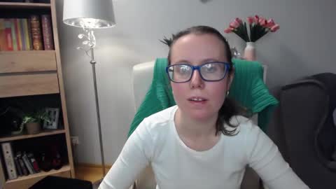 Lizzy online show from March 10, 2026, 5:45 am