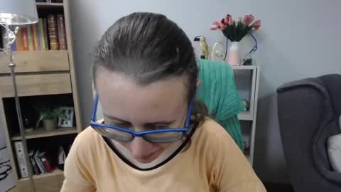 Snapshot of lizzy_sparkle chatting on May 22, 2026, 4:30 am Lizzy online show from May 22, 2026, 4:30 am