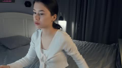 Arina online show from March 2, 2025, 6:27 am