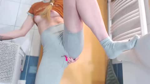 Snapshot of llovers4u2 chatting on February 19, 2025, 10:09 pm Eliza and Betty online show from February 19, 2025, 10:09 pm