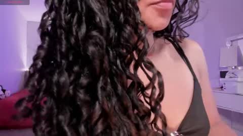 Snapshot of lm_kloeeh chatting on April 22, 2026, 2:03 am Kloe see you 28-11 to celebrate my birthday online show from April 22, 2026, 2:03 am