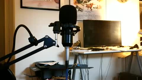 Snapshot of lngdickdaddy chatting on October 4, 2025, 10:41 pm LongDick Daddy online show from October 4, 2025, 10:41 pm