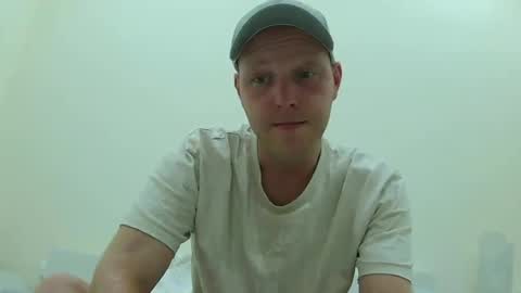 lobert96 online show from July 26, 2026, 8:27 pm