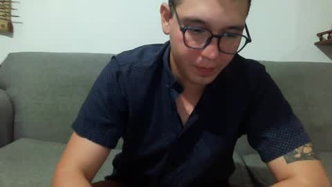 Snapshot of lobomx19 chatting on May 26, 2026, 1:56 am Lobo online show from May 26, 2026, 1:56 am