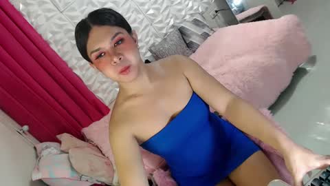 Snapshot of lobotara69 chatting on February 22, 2025, 1:44 am Thea online show from February 22, 2025, 1:44 am