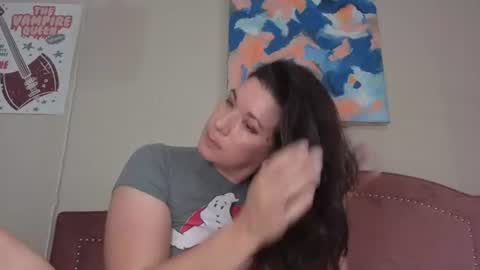 Snapshot of lodestarr chatting on July 14, 2026, 3:07 pm Lodestarr online show from July 14, 2026, 3:07 pm