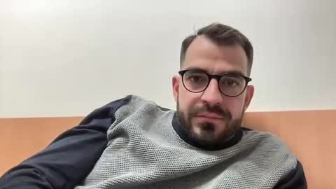 Snapshot of lofas12345 chatting on December 12, 2024, 3:37 pm lofas12345 online show from December 12, 2024, 3:37 pm