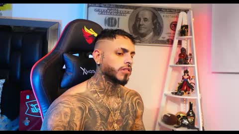 Snapshot of logan_hugh8 chatting on February 20, 2025, 6:50 am logan_hugh8 online show from February 20, 2025, 6:50 am