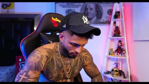 Snapshot of logan_hugh8 chatting on March 5, 2025, 10:44 am logan_hugh8 online show from March 5, 2025, 10:44 am