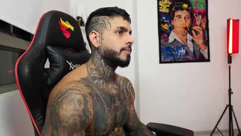 Snapshot of logan_hugh8 chatting on October 21, 2025, 12:44 am logan_hugh8 online show from October 21, 2025, 12:44 am