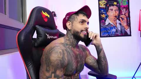 Snapshot of logan_hugh8 chatting on October 25, 2025, 3:47 am logan_hugh8 online show from October 25, 2025, 3:47 am