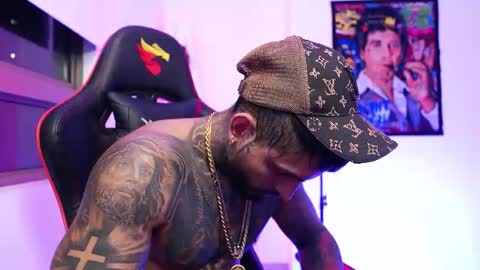 Snapshot of logan_hugh8 chatting on November 14, 2025, 5:39 am logan_hugh8 online show from November 14, 2025, 5:39 am