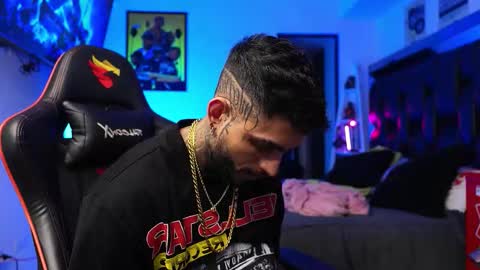 Snapshot of logan_hugh8 chatting on January 15, 2026, 7:46 am logan_hugh8 online show from January 15, 2026, 7:46 am