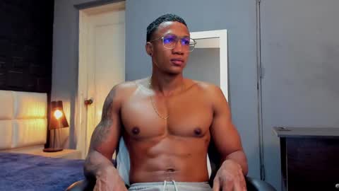 logan_varela online show from January 3, 2025, 9:58 am