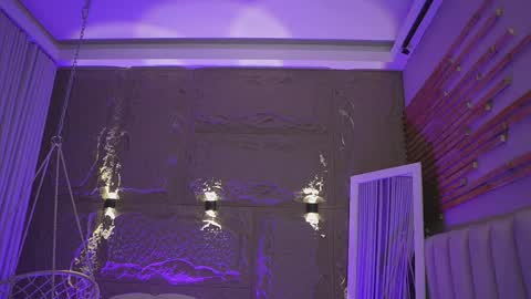 logan_varela online show from May 21, 2026, 2:57 pm