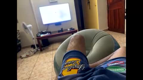 logandaimond online show from November 20, 2025, 4:01 am