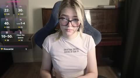 Snapshot of logandrive chatting on May 28, 2026, 4:26 pm Logan and Katana online show from May 28, 2026, 4:26 pm