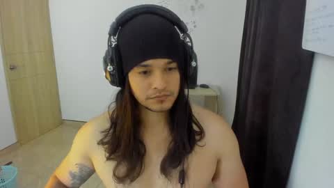 Snapshot of loganhot22 chatting on December 15, 2024, 6:18 am Logan online show from December 15, 2024, 6:18 am