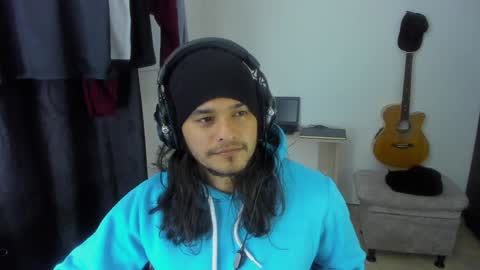 Snapshot of loganhot22 chatting on January 15, 2025, 5:40 am Logan online show from January 15, 2025, 5:40 am