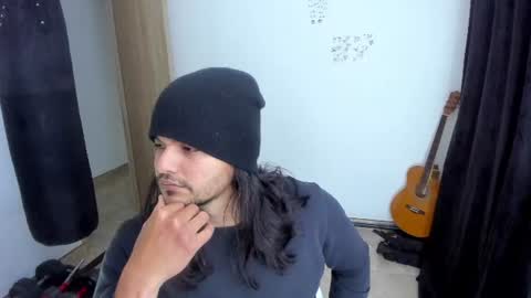 Snapshot of loganhot22 chatting on June 20, 2026, 3:20 am Logan online show from June 20, 2026, 3:20 am
