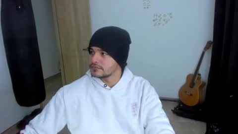 Snapshot of loganhot22 chatting on July 7, 2026, 4:48 am Logan online show from July 7, 2026, 4:48 am