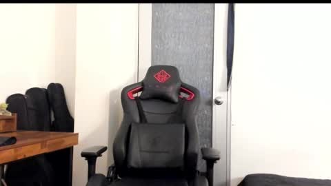 Snapshot of logannick chatting on September 15, 2025, 7:19 am Logan online show from September 15, 2025, 7:19 am