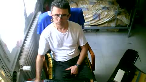 lokoum39 online show from September 16, 2025, 11:33 am