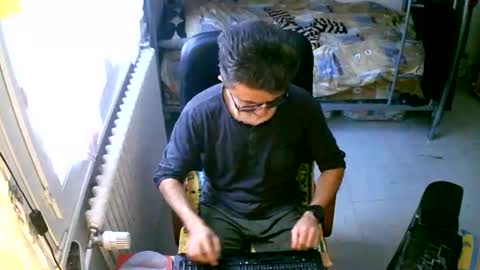 lokoum39 online show from November 28, 2025, 9:01 am