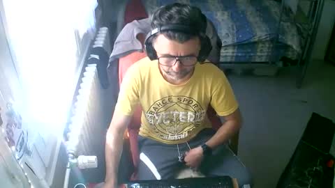 lokoum39 online show from March 12, 2026, 9:59 am