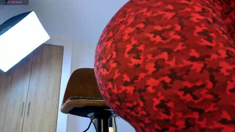 Lola Sweet online show from July 27, 2026, 11:39 am