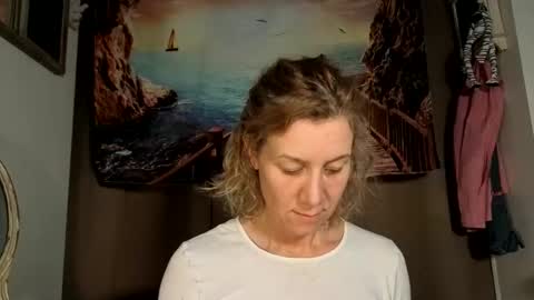 Snapshot of lola_belgium chatting on May 30, 2026, 5:37 am lola_belgium online show from May 30, 2026, 5:37 am
