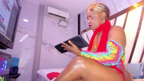 Lola online show from June 28, 2026, 12:22 pm